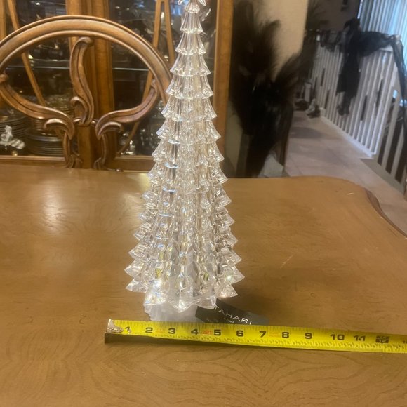 Tahari Home LED Lighted Christmas Tree. - Picture 2 of 4